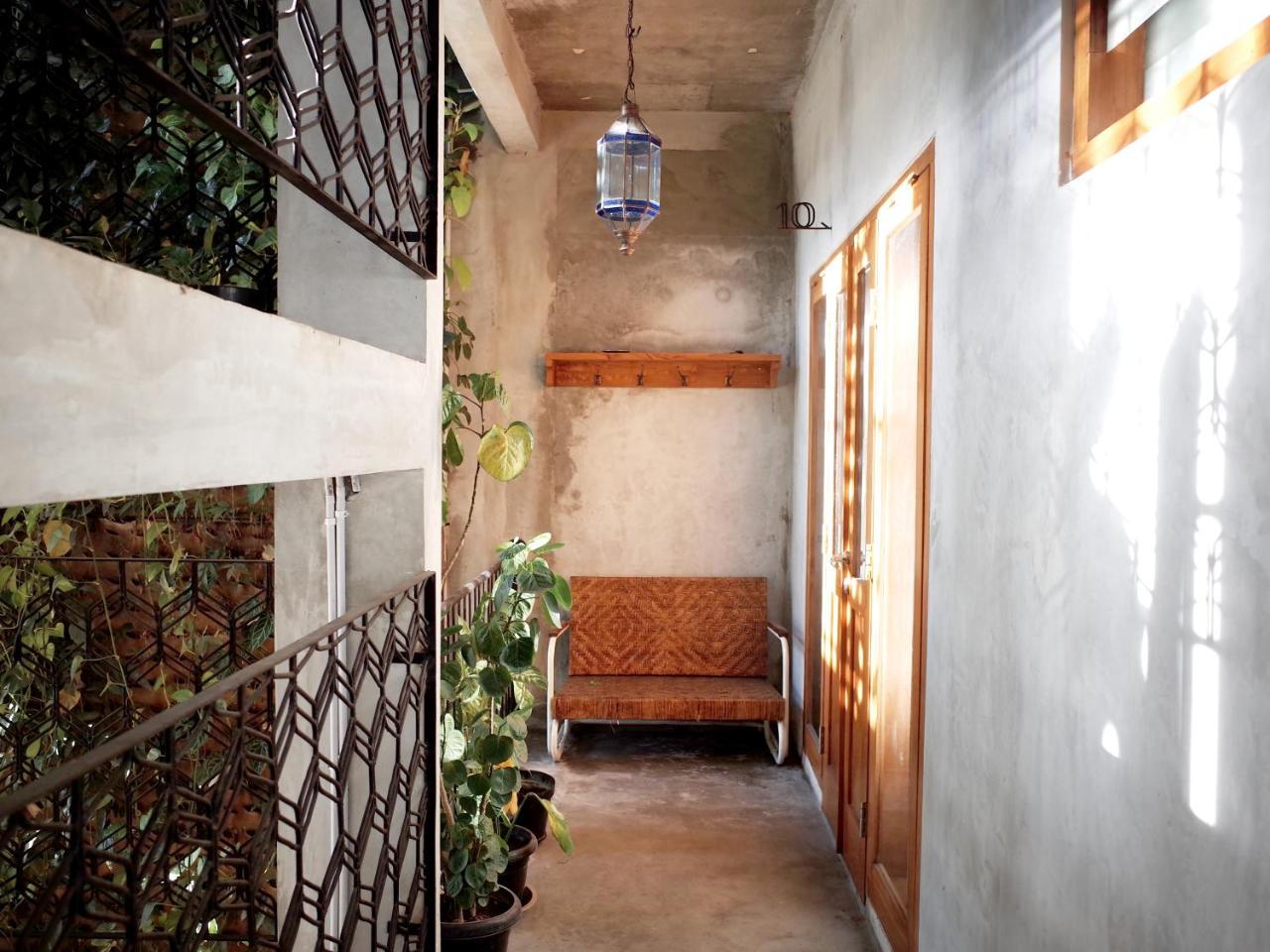 Pawon Cokelat Guesthouse Джокьякарта Экстерьер фото